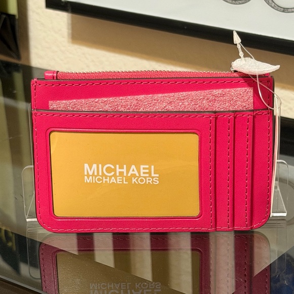 Michael Kors Pink Quilted Card Holder - Picture 4 of 5